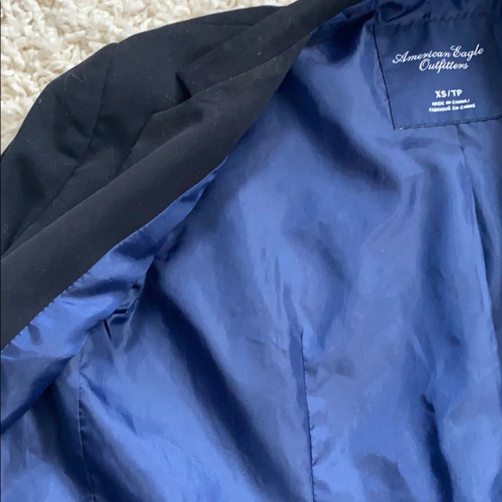 Blazer - Picture 3 of 3
